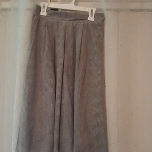 Girls Gray skirt